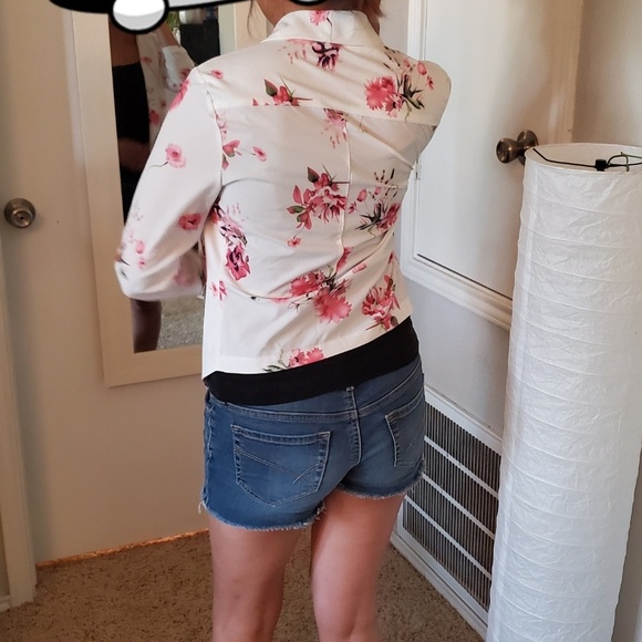 Cardigan - Picture 4 of 4